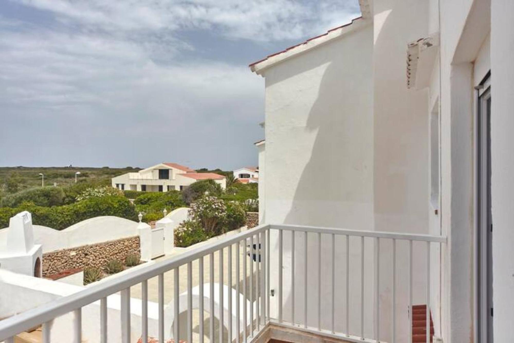 Arenal D'En Castell North Apartment Es Mercadal Ngoại thất bức ảnh