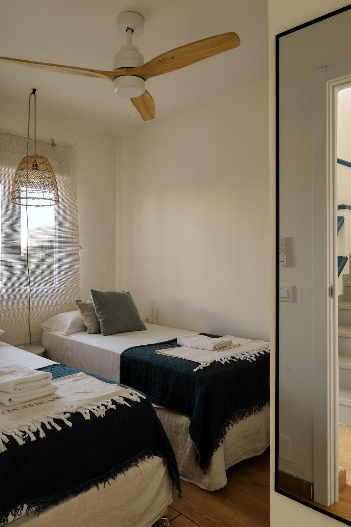 Arenal D'En Castell North Apartment Es Mercadal Ngoại thất bức ảnh