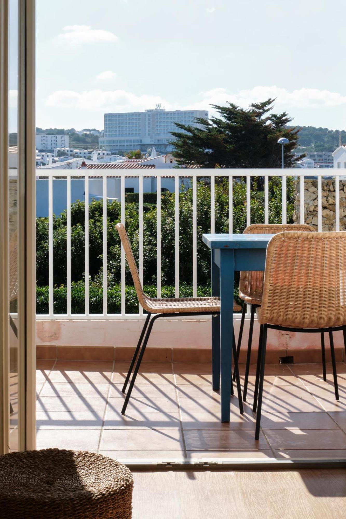 Arenal D'En Castell North Apartment Es Mercadal Ngoại thất bức ảnh