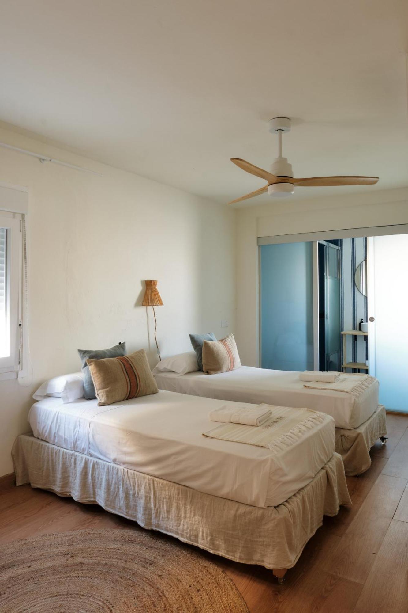Arenal D'En Castell North Apartment Es Mercadal Ngoại thất bức ảnh